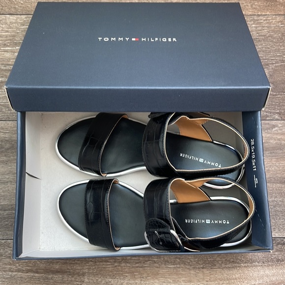 Tommy Hilfiger Sandals With Heel Size 8.5 - Picture 2 of 9
